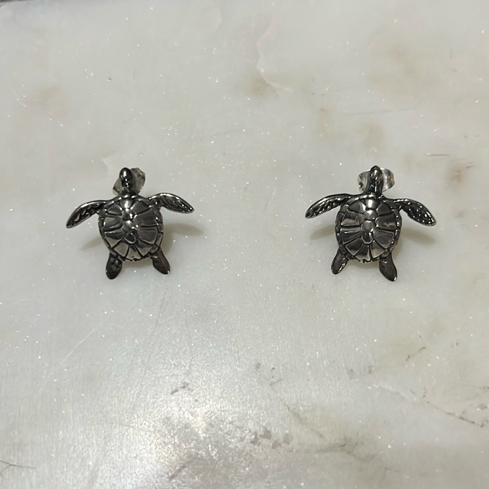 Sterling silver Sea Turtle pierced earrings 1”